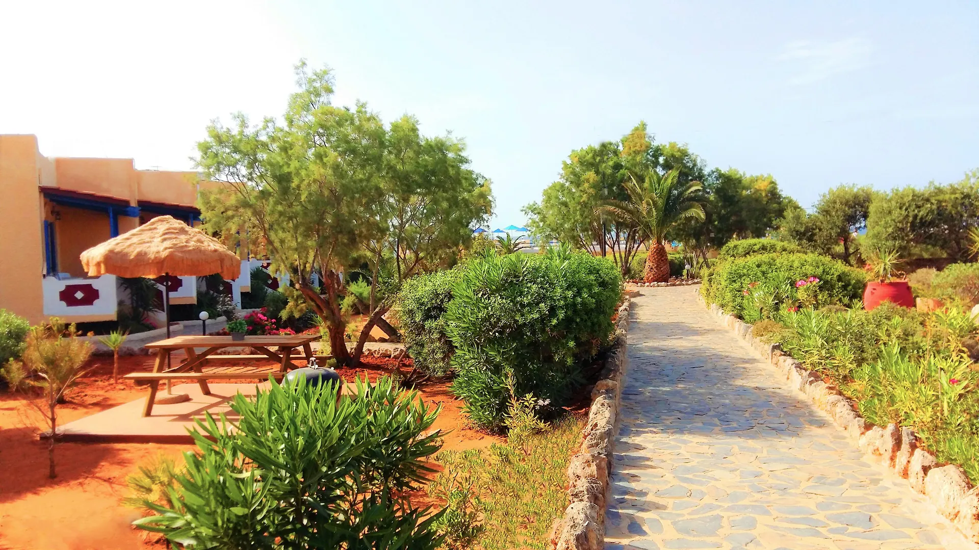 Zorbas Beach Village Hotel Stavrós 2*,