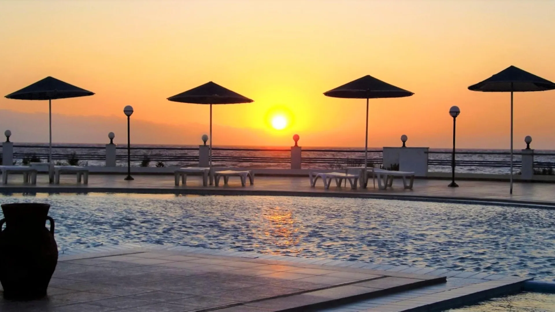 Zorbas Beach Village Hotel Stavrós Hotel apartamentowy