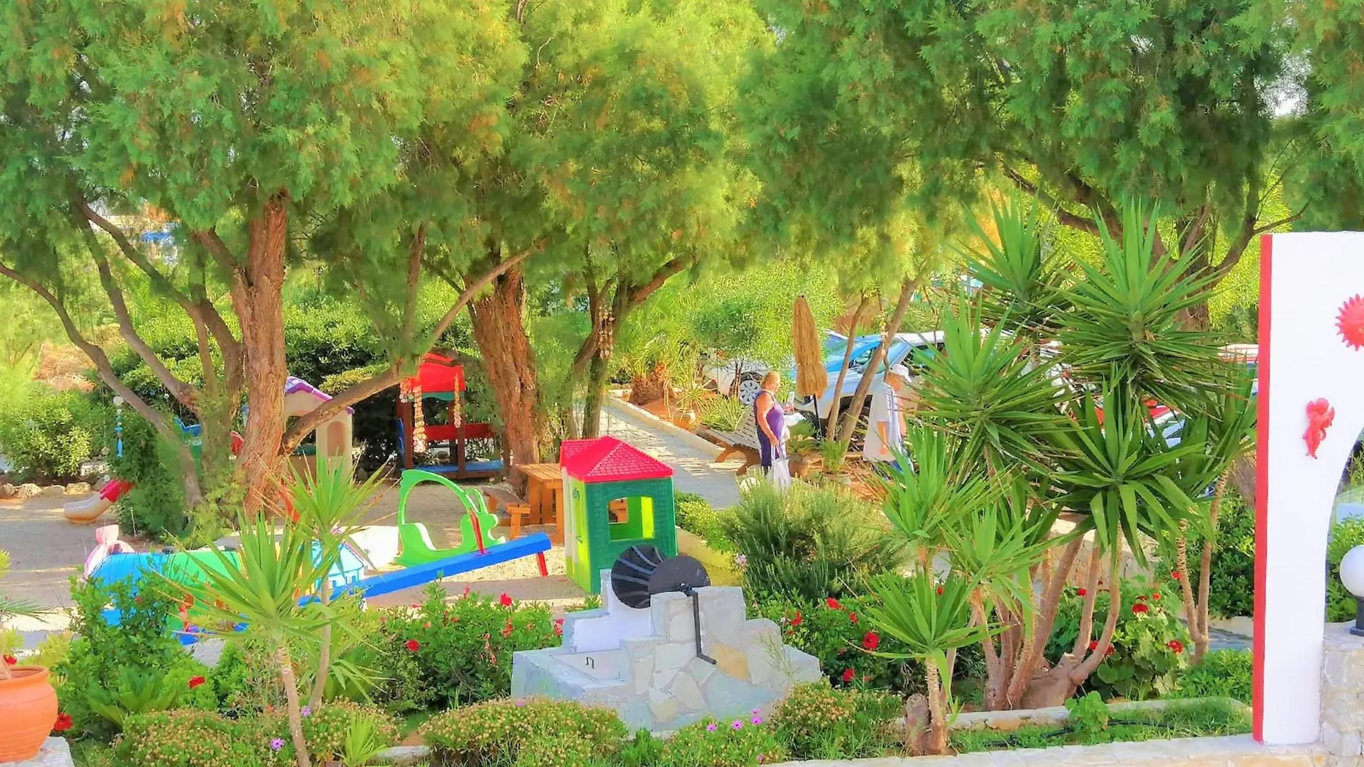 Zorbas Beach Village Hotel Stavros  2*, Stavros (Crete)