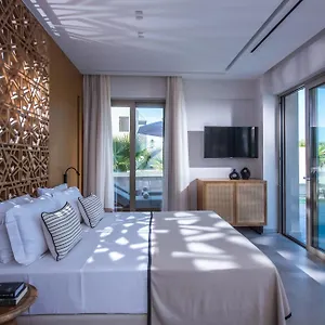 Niriides Palace Hotel